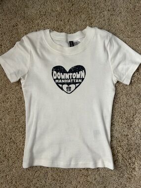 Divided White "Downtown Manhattan" Graphic Tee Size XXS